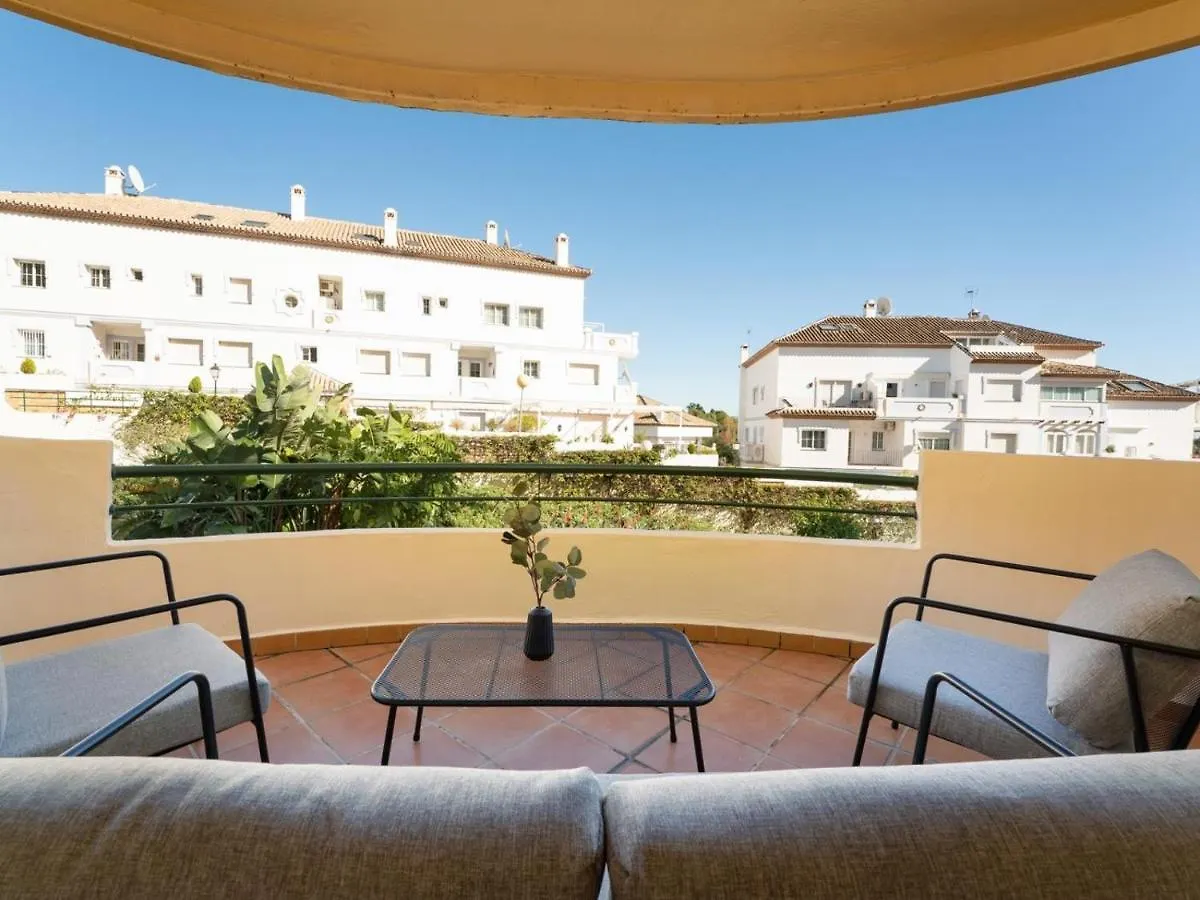 Senorio De Aloha 2 Bedroom Within Walking Distance To Puerto Banus Marbella Spain
